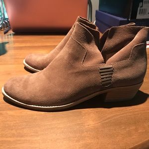 Women’s Dolce Vita Suede Booties - Size 8.5